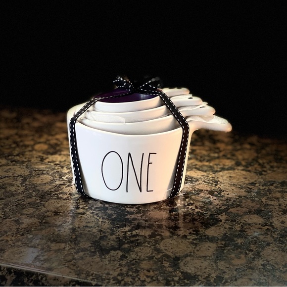 Rae Dunn Spooky Halloween Ghost Measuring Cups - Picture 1 of 6